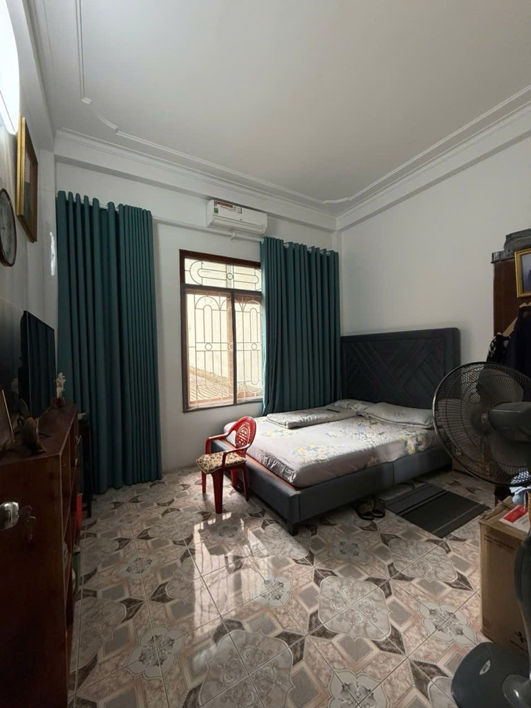 Cần bán Nhà mặt tiền đường Hoàng Mai, Phường Hoàng Văn Thụ, Diện tích 52m², Giá 15.7 Tỷ 3