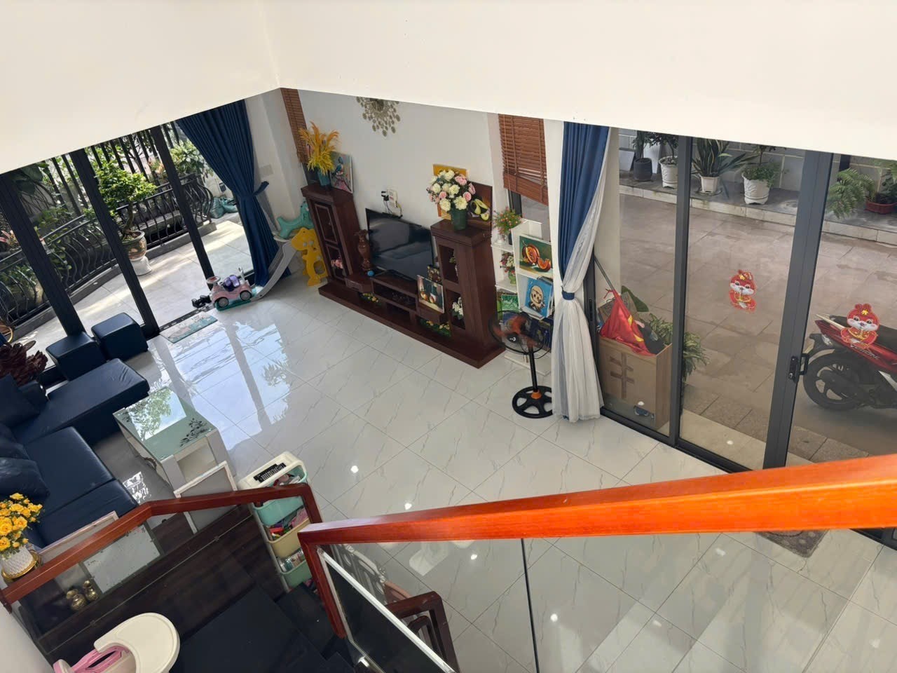 13,3 TỶ – BIỆT THỰ 3 TẦNG VEN SÔNG HÒA XUÂN – KIẾN TRÚC HIỆN ĐẠI, VỊ TRÍ ĐẮC ĐỊA TRÊN ĐƯỜNG 4