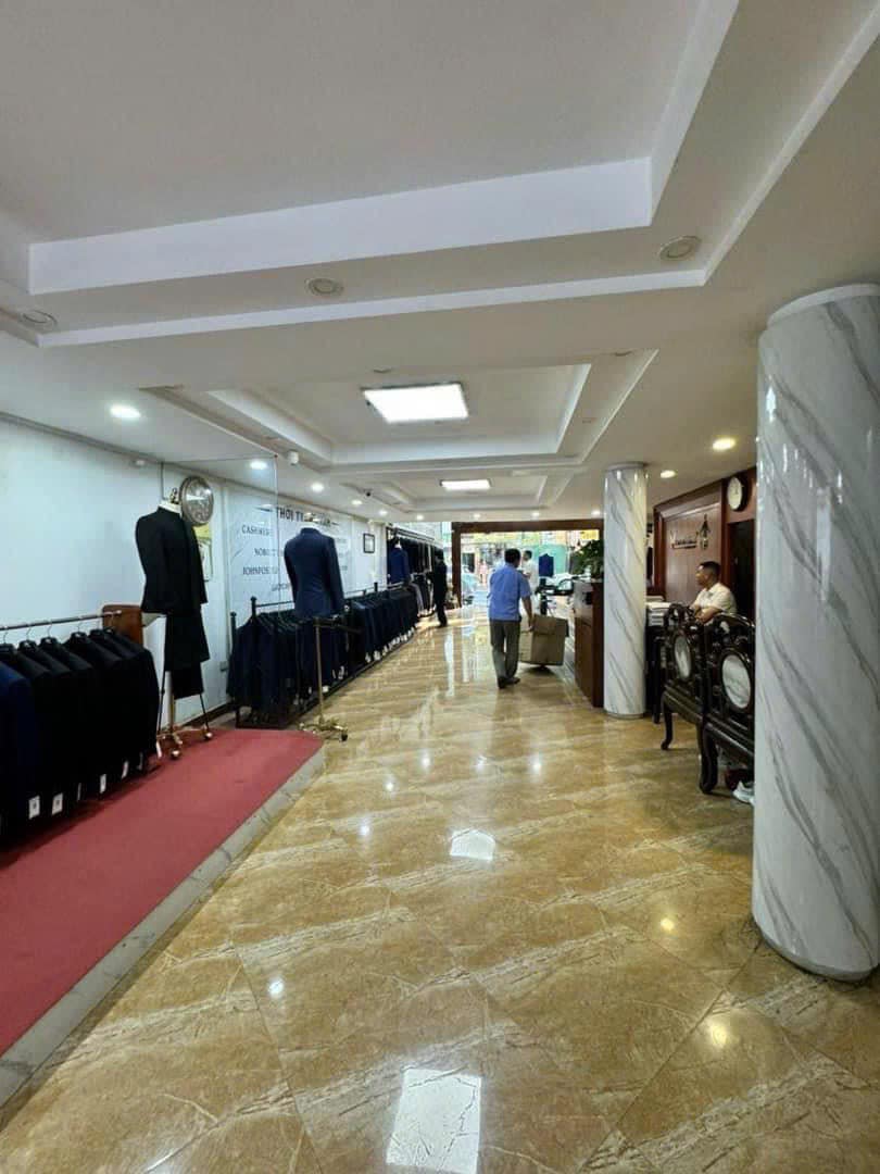 MP vip Lò Đúc nhà 6 tầng thang máy 120m2 MT 6.7m sổ vuông vỉa hè rộng 95 tỷ