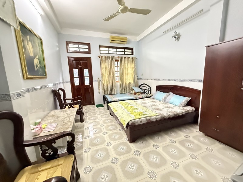 Bán nhà mặt tiền Cô Giang-ngang 4m-5 tầng-8PN-sổ vuông-gần Bùi Viện-kinh doanh VIP 2