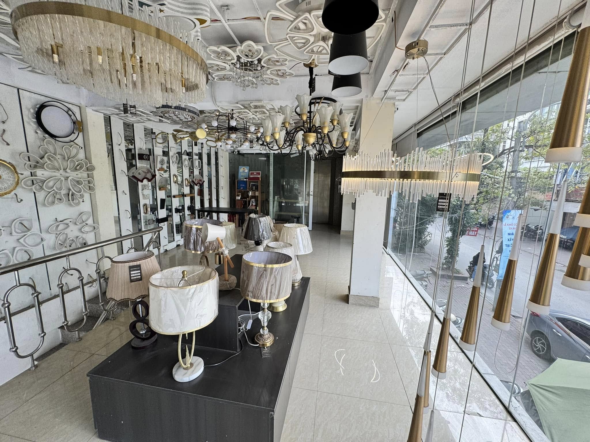 BÁN NHÀ MẶT PHỐ THANH XUÂN, 52M2 LÔ GÓC 2 MẶT TIỀN, VỈA HÈ SIÊU  KINH DOANH, NHỈNH 28TỶ 3