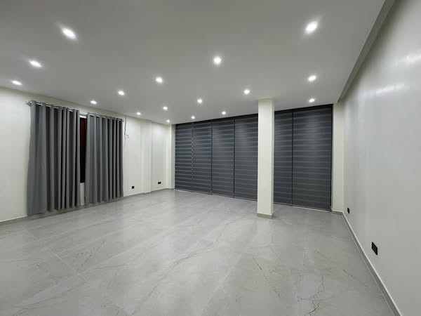 Mặt Tiền 10M Phố Nguyễn Chí Thanh 90M2 8 Tầng Thang Máy 62 Tỷ DT105/tr/th 4