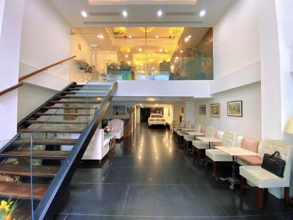 Building Hồ Trúc Bạch 11 Tầng Hoàn Công 2202M 170 Tỷ có Hầm Dòng tiền 600Tr/th 2