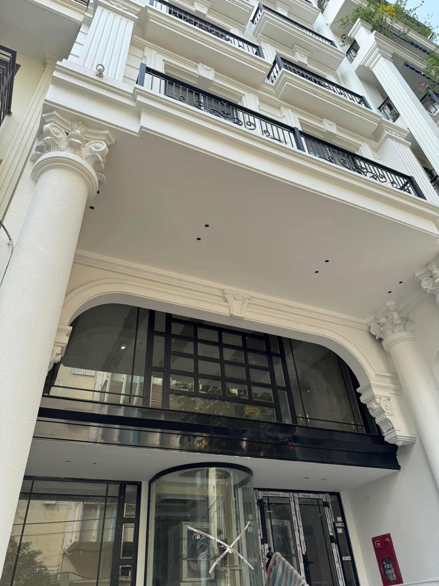Hiếm! Tòa VP Đại Cồ Việt 8T thang máy MTiền 7m – 85m² – Dòng tiền 100tr/tháng – Chỉ 47 tỷ