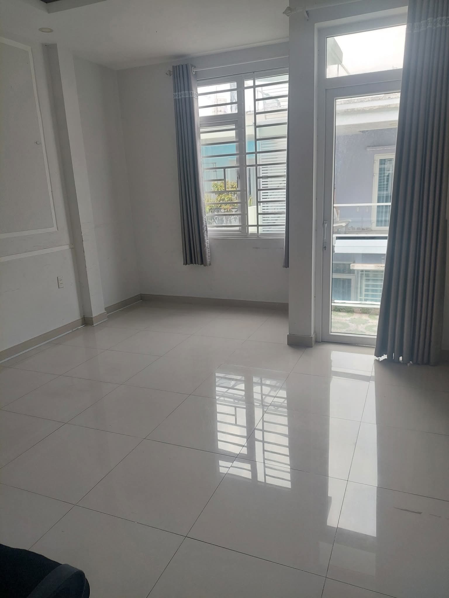 Cho thuê Nhà dự án Khu dân cư Hồng Long, Diện tích 200m²,4PN, 3 lầu Giá 15 Triệu/tháng 6