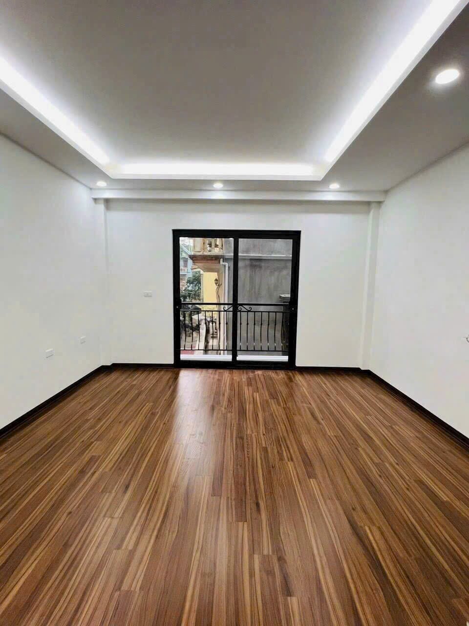 Bán nhà La Phù gần Lê Trọng Tấn 32M2, 5 Tầng, ngõ rộng, ô tô đỗ gần giá 4.2 tỷ 5
