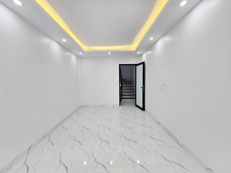 Bán nhà cạnh Noble Palace Tây Thăng Long, Đan Phượng. Sổ 33m2 xây 5 tầng hoàn thiện ở ngay 5