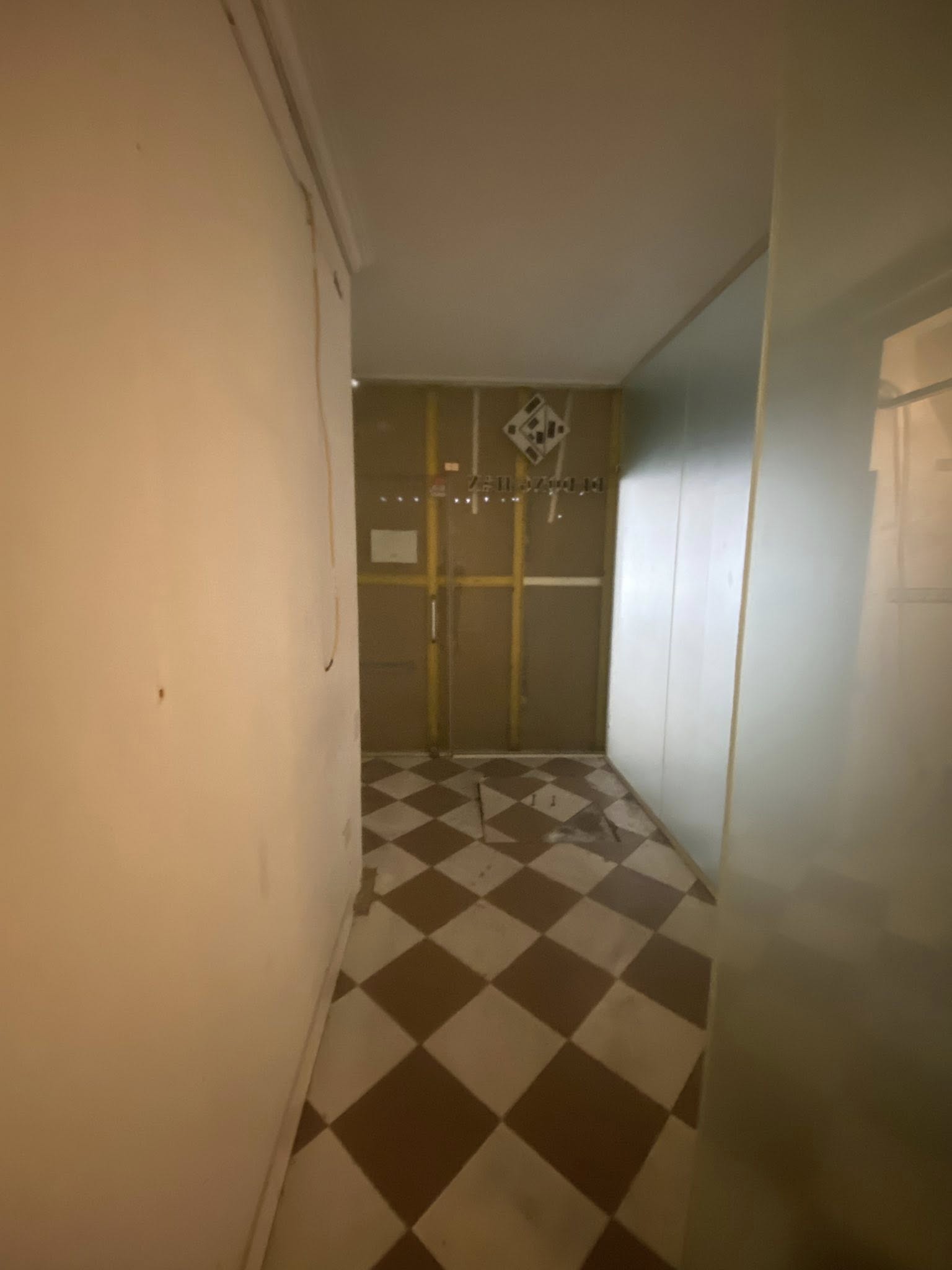Mặt Phố Thái Hà 45M2 6 Tầng 28 Tỷ Thông Sàn cầu thang cuối 3