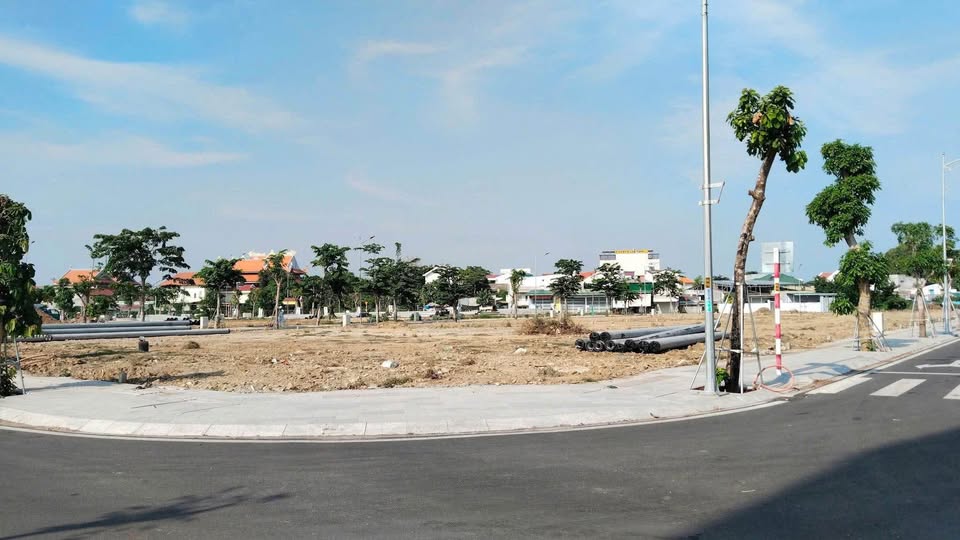 Lô Góc 2 Mặt Tiền – Đối Diện Chung Cư 16 Tầng – Cơ Hội Đầu Tư Hiếm Có Tại Phủ Hà 2