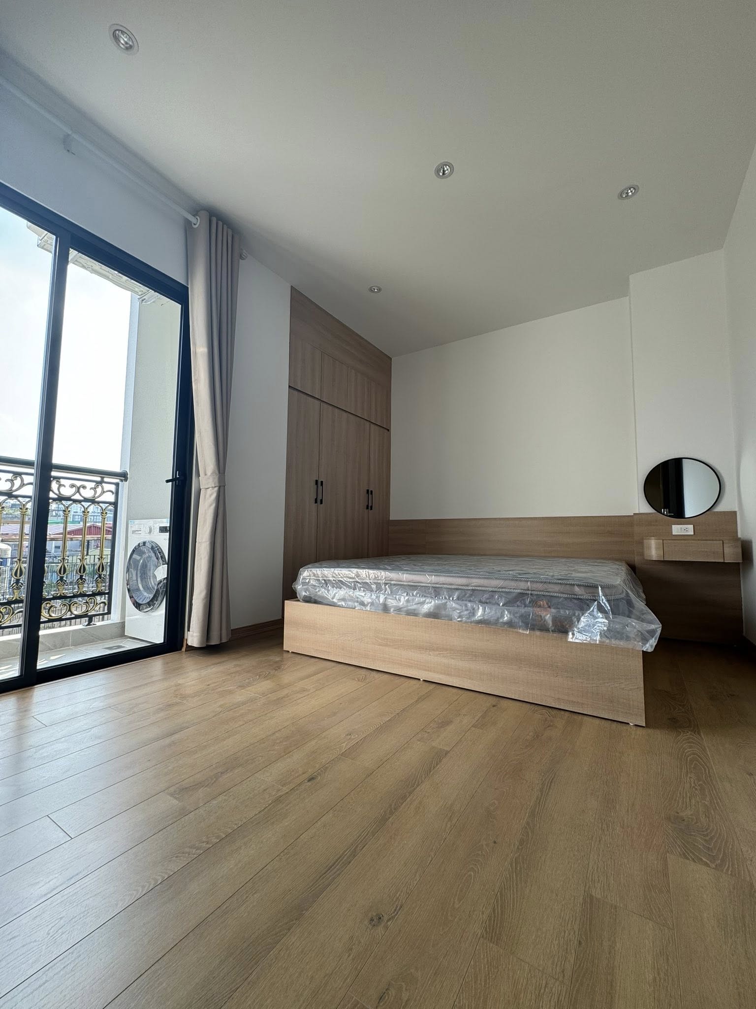 Apartment Lô Góc 2 Mặt Trích Sài 15 Căn Studio 9 Tầng 41 Tỷ Ô TÔ – Gần Phố 2