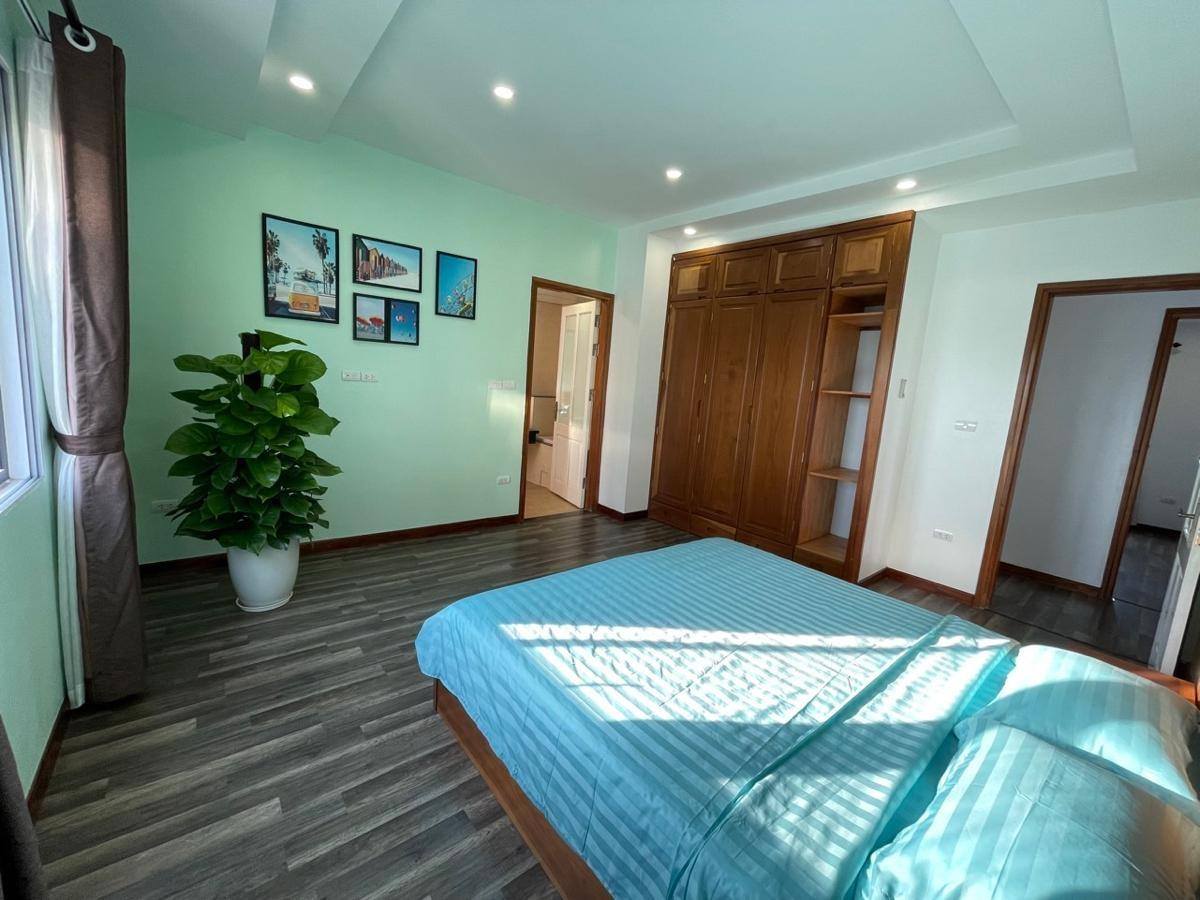Cần bán Nhà mặt tiền đường Trích Sài, Phường Xuân La, Diện tích 270m², Giá 86 Tỷ 4