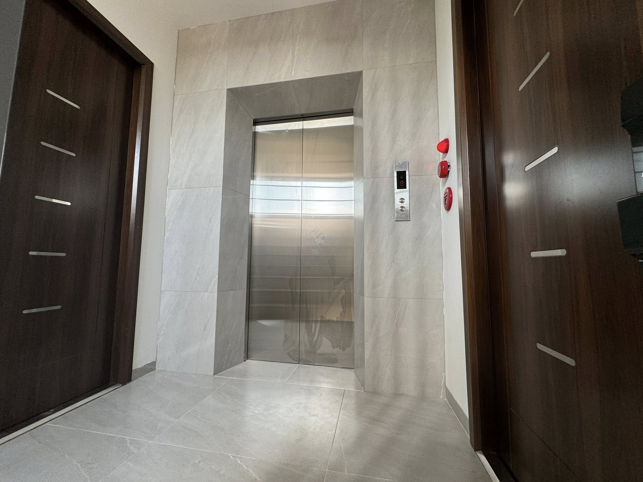 Apartment Lô Góc 2 Mặt Trích Sài 15 Căn Studio 9 Tầng 41 Tỷ Ô TÔ – Gần Phố 6
