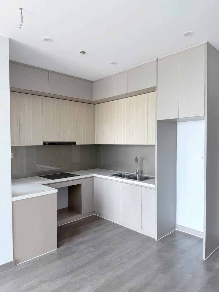Cần bán Căn hộ chung cư Phường Bãi Cháy, Hạ Long, Diện tích 70m², Giá 2.2 Tỷ