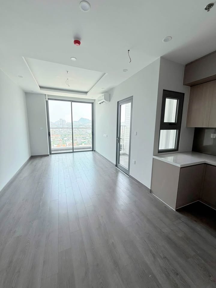 Cần bán Căn hộ chung cư Phường Bãi Cháy, Hạ Long, Diện tích 70m², Giá 2.2 Tỷ 2