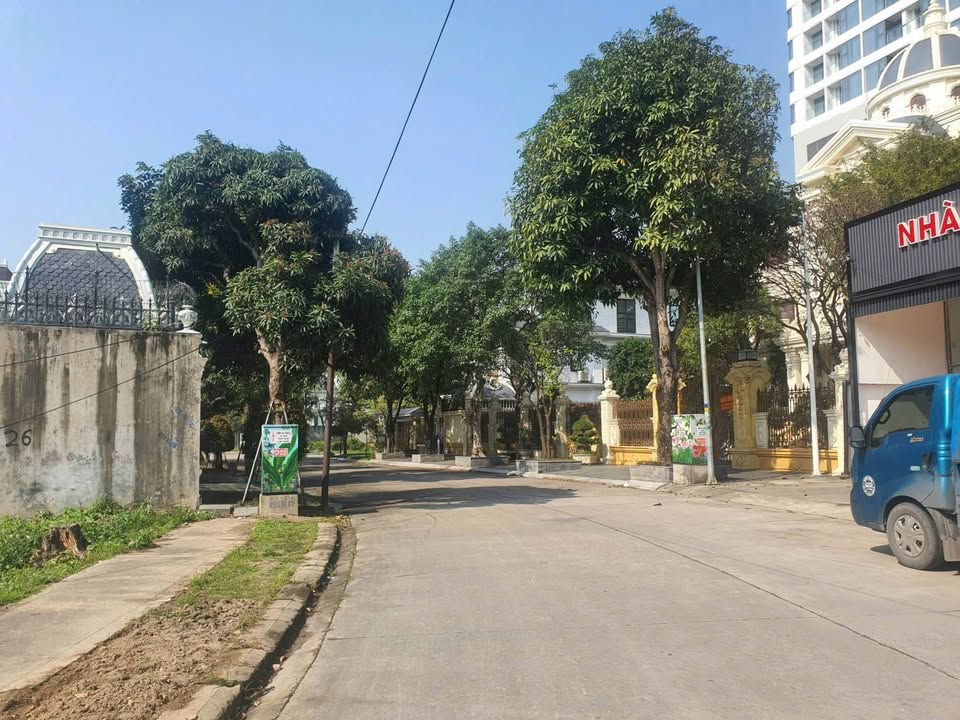 Cần bán Căn hộ chung cư Phường Bãi Cháy, Hạ Long, Diện tích 713m², Giá 31 Tỷ 3