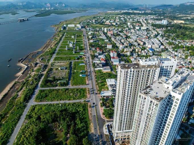 Cần bán Căn hộ chung cư Phường Bãi Cháy, Hạ Long, Diện tích 70m², Giá 2.2 Tỷ 8