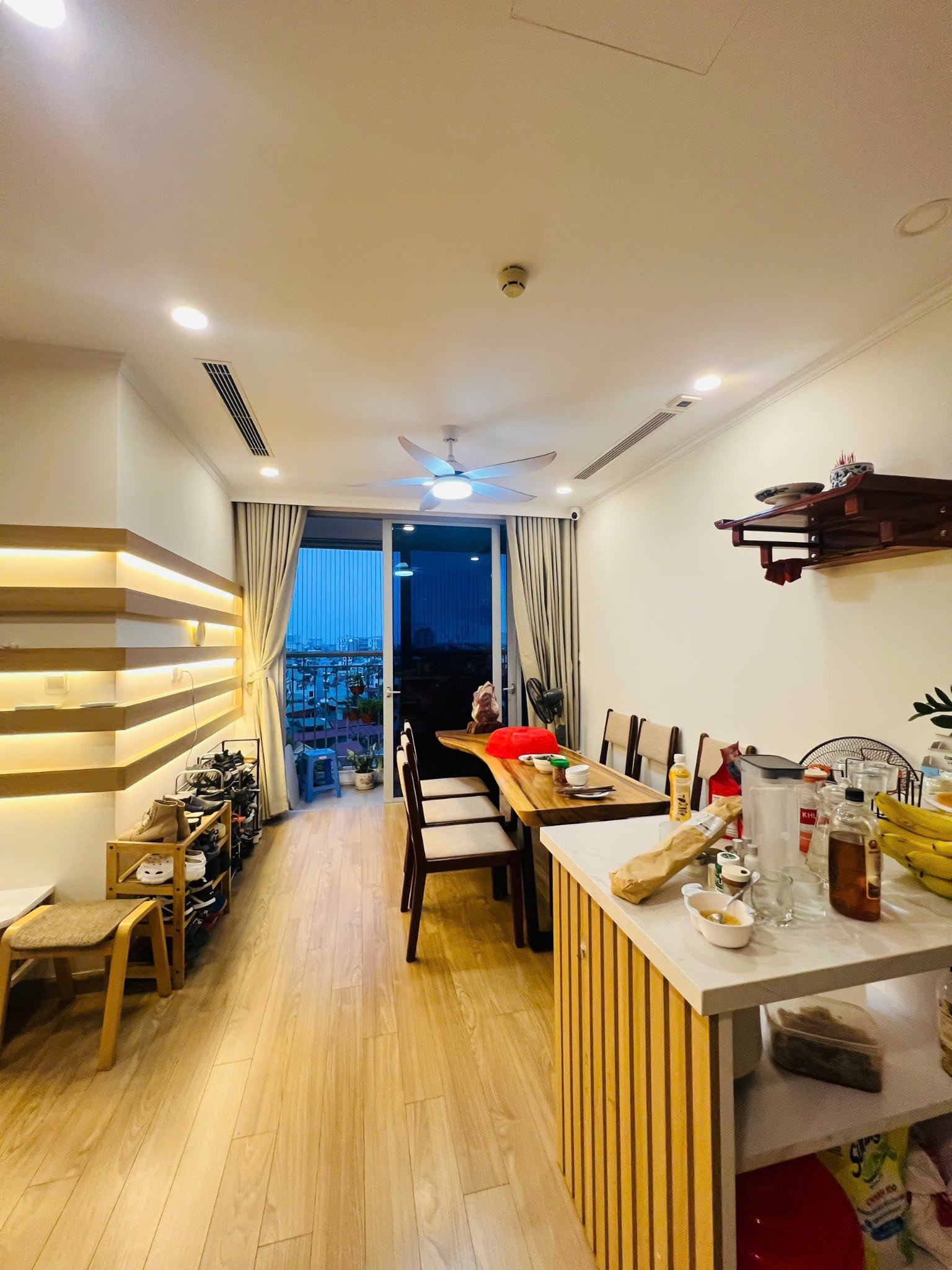 Vinhome Gardenia Hàm Nghi- Căn 3 ngủ 102m, đã full đủ nội thất.