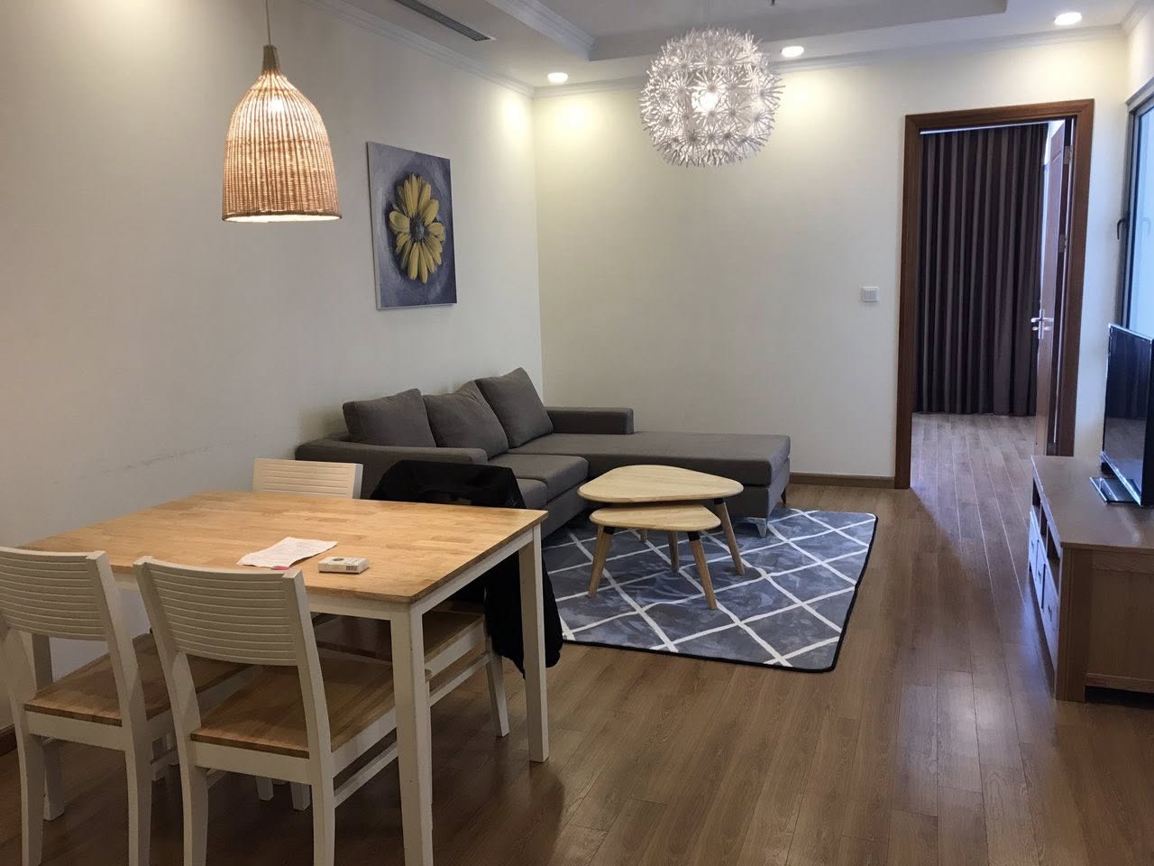 Thuê căn hộ 1PN, 42m- Vinhome Nguyễn Chí Thanh, Đống Đa. 3