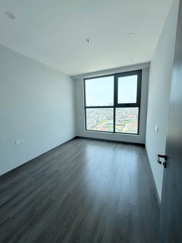 Cần bán Căn hộ chung cư Phường Bãi Cháy, Hạ Long, Diện tích 70m², Giá 2.2 Tỷ 10