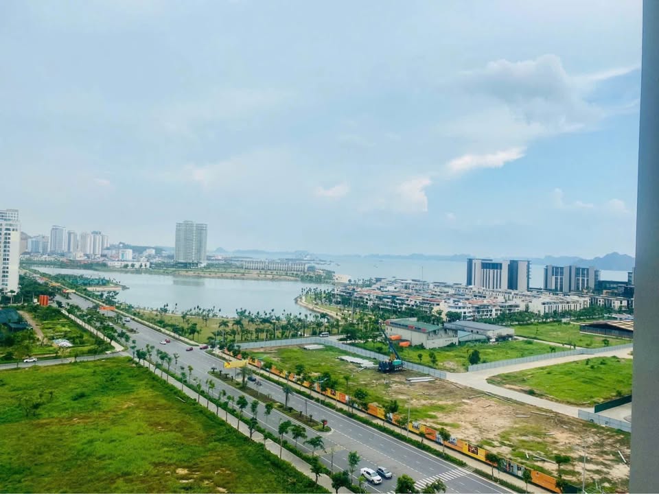 Cần bán Căn hộ chung cư Phường Bãi Cháy, Hạ Long, Diện tích 713m², Giá 31 Tỷ 11