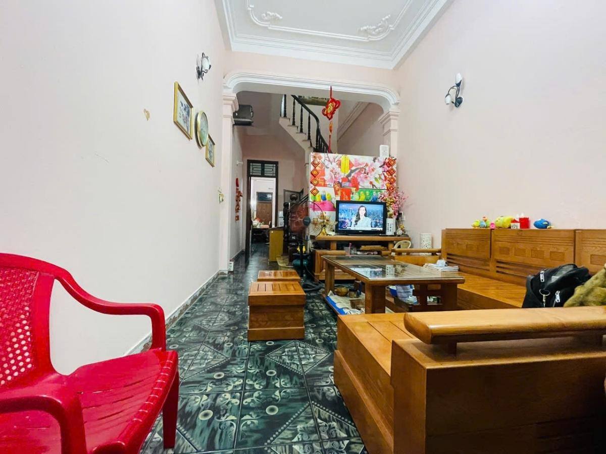 Bán nhà phân lô 75m2, 4 tầng, mặt phố Nguyễn Khuyến, Hà Đông - Ô tô tránh, kinh doanh đỉnh cao. 2