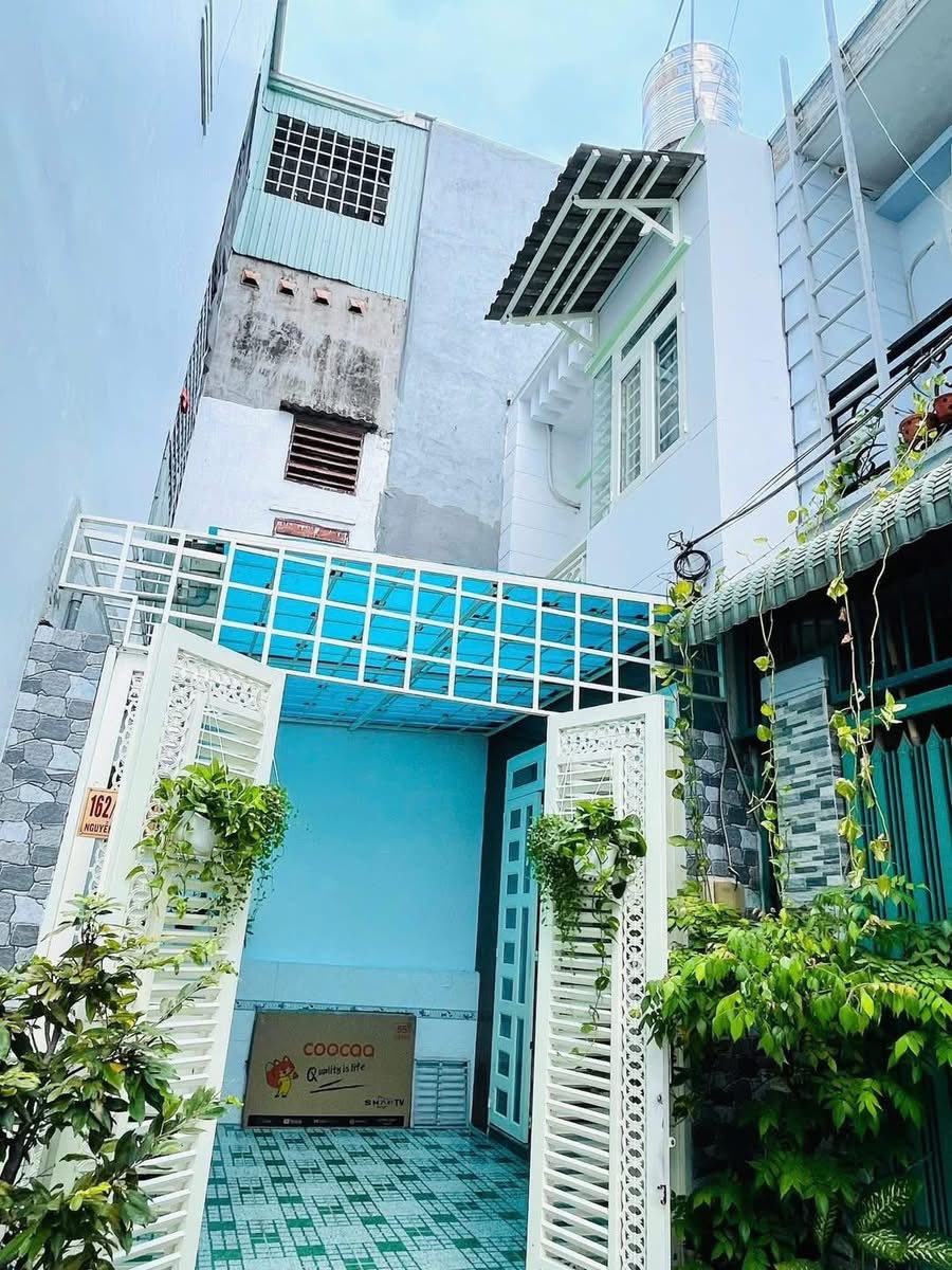 NHÀ 2 TẦNG MỚI ĐẸP 58M2 NGAY TRƯỜNG TÂN SƠN, ĐỐI DIỆN EMART, NGUYỄN DUY CUNG, P12, GÒ VẤP.