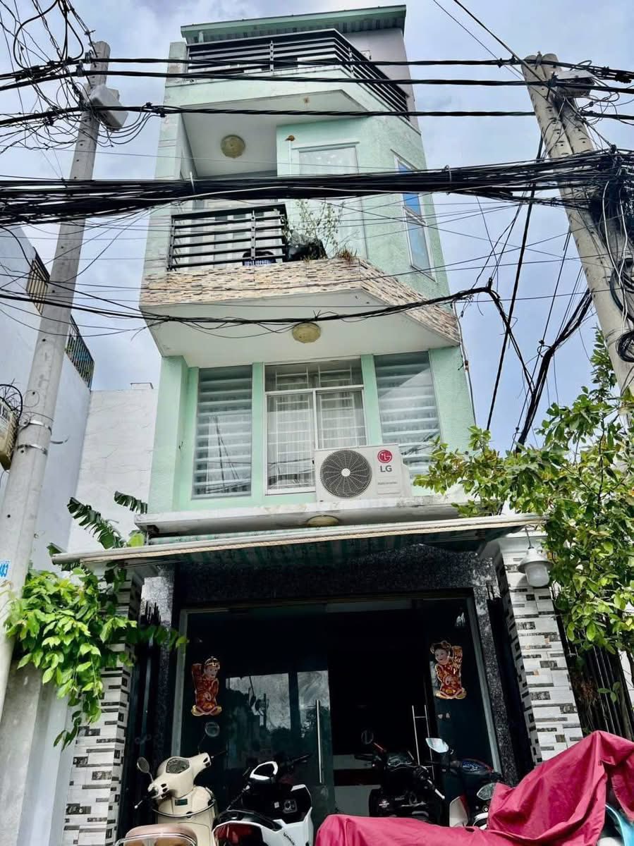 NHÀ 4 TẦNG CĂN GÓC 2 MẶT TIỀN  44M2, HẺM XE HƠI ĐẬU CỬA. GẦN SIÊU THỊ METRO, NGUYỄN THỊ KIỂU. TÂN