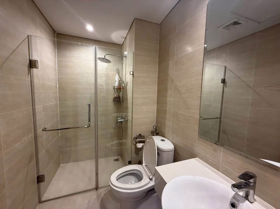 Cần bán Căn hộ chung cư Phường Bãi Cháy, Hạ Long, Diện tích 068m², Giá 2.35 Tỷ 2