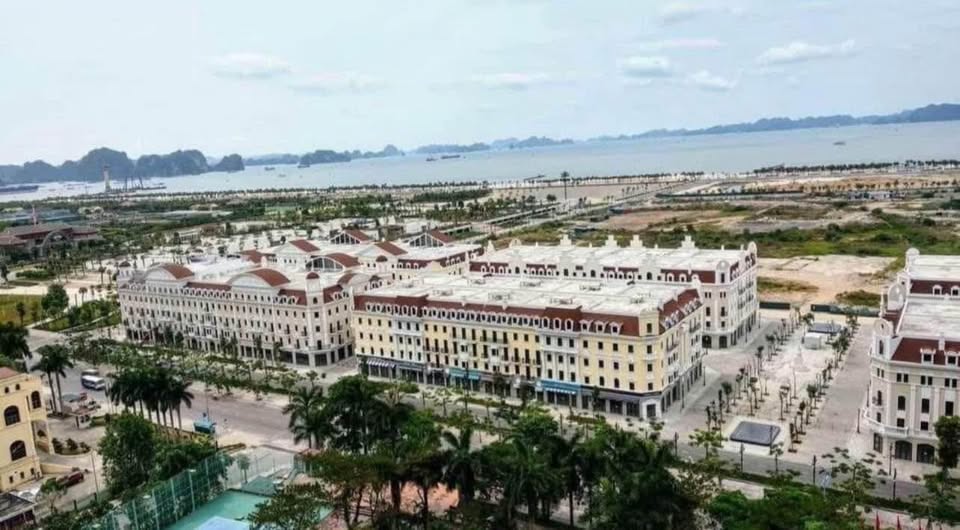 Cần bán Căn hộ chung cư Phường Bãi Cháy, Hạ Long, Diện tích 120m², Giá 11 Tỷ