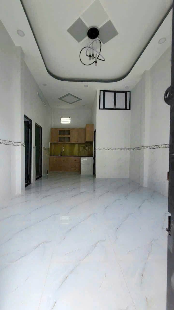 NHÀ MỚI 49M2 NGANG KHỦNG 8M. 30M RA HẺM XE HƠI THÔNG, GẦN NGÃ TƯ NƯỚC ĐÁ. SÁT VÁCH HIỆP THÀNH 4