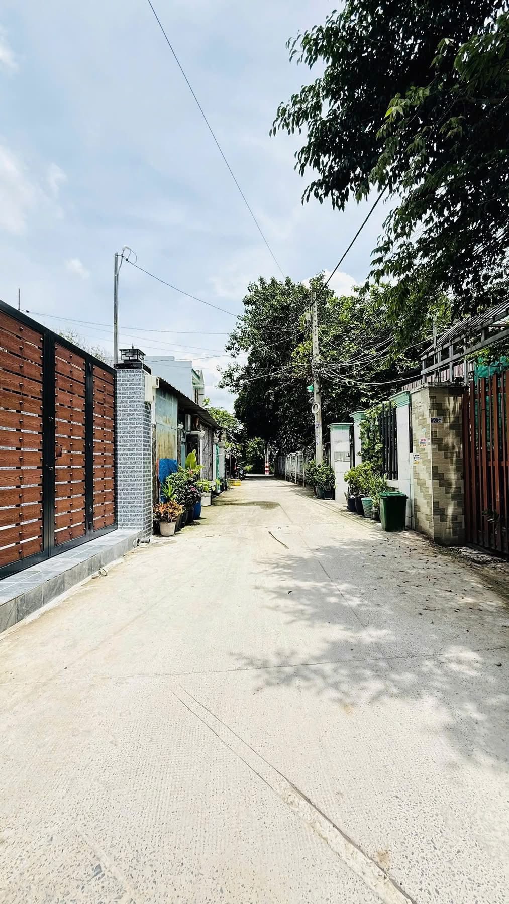 NHÀ 2 TẦNG ĐÚC 79M2, NỞ HẬU TÀI LỘC. Ô TÔ ĐỖ CỬA SÁT MẶT TIỀN DƯƠNG CÔNG KHI ,GẦN CHỢ NGÃ BA ÔNG 5