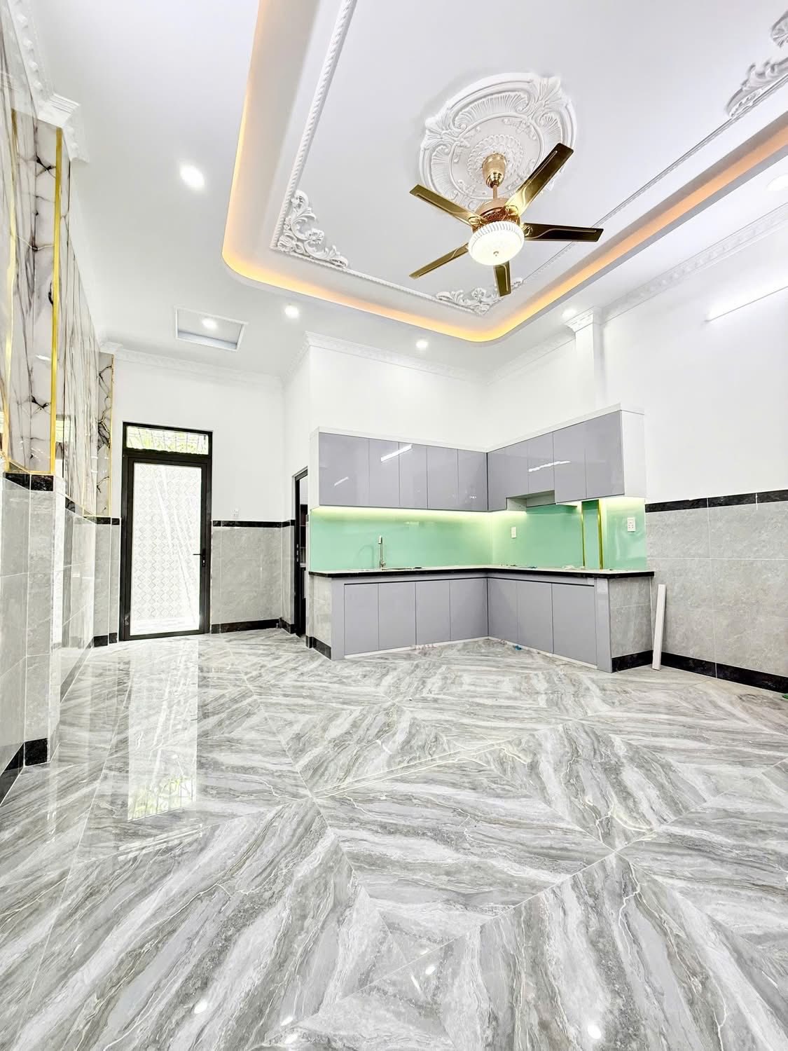 NHÀ 2 TẦNG ĐÚC 79M2, NỞ HẬU TÀI LỘC. Ô TÔ ĐỖ CỬA SÁT MẶT TIỀN DƯƠNG CÔNG KHI ,GẦN CHỢ NGÃ BA ÔNG 3