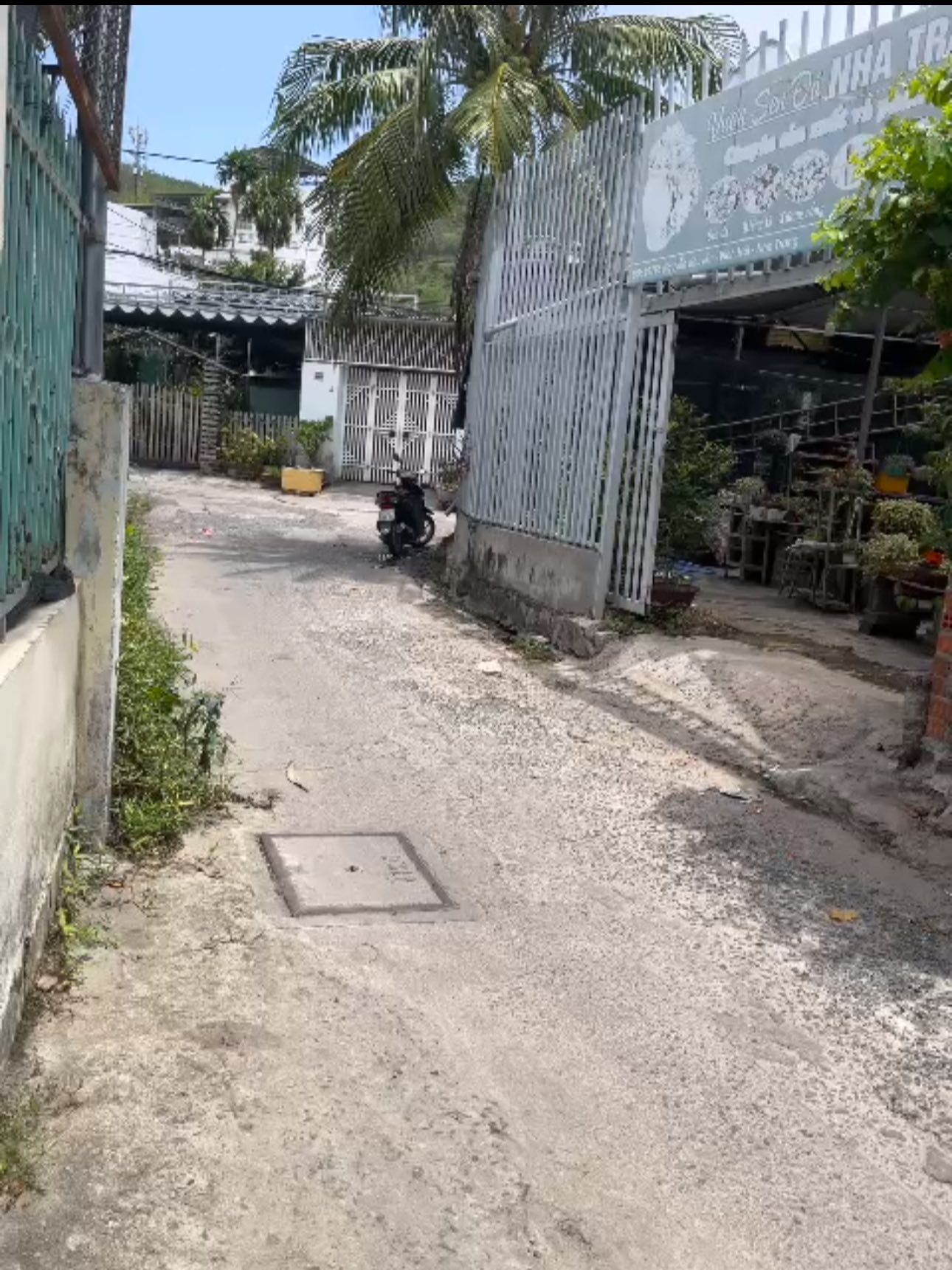 BÁN NHÀ CẤP 4 HẺM NGUYỄN KHUYẾN ĐƯỜNG Ô TÔ PHƯỜNG BẮC NHA TRANG GIÁ 2TY8 4