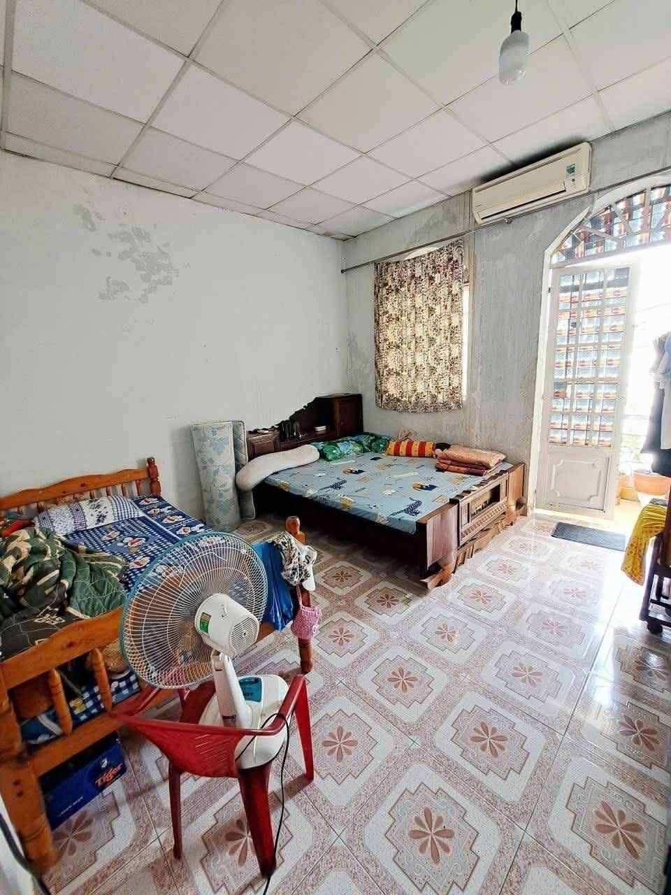 NHÀ 2 TẦNG BTCT 40M2 HẺM XE HƠI,  GẦN CHỢ TÂN CHÁNH HIỆP - BỆNH VIỆN QUẬN 12. TÂN CHÁNH HIỆP 35, 4