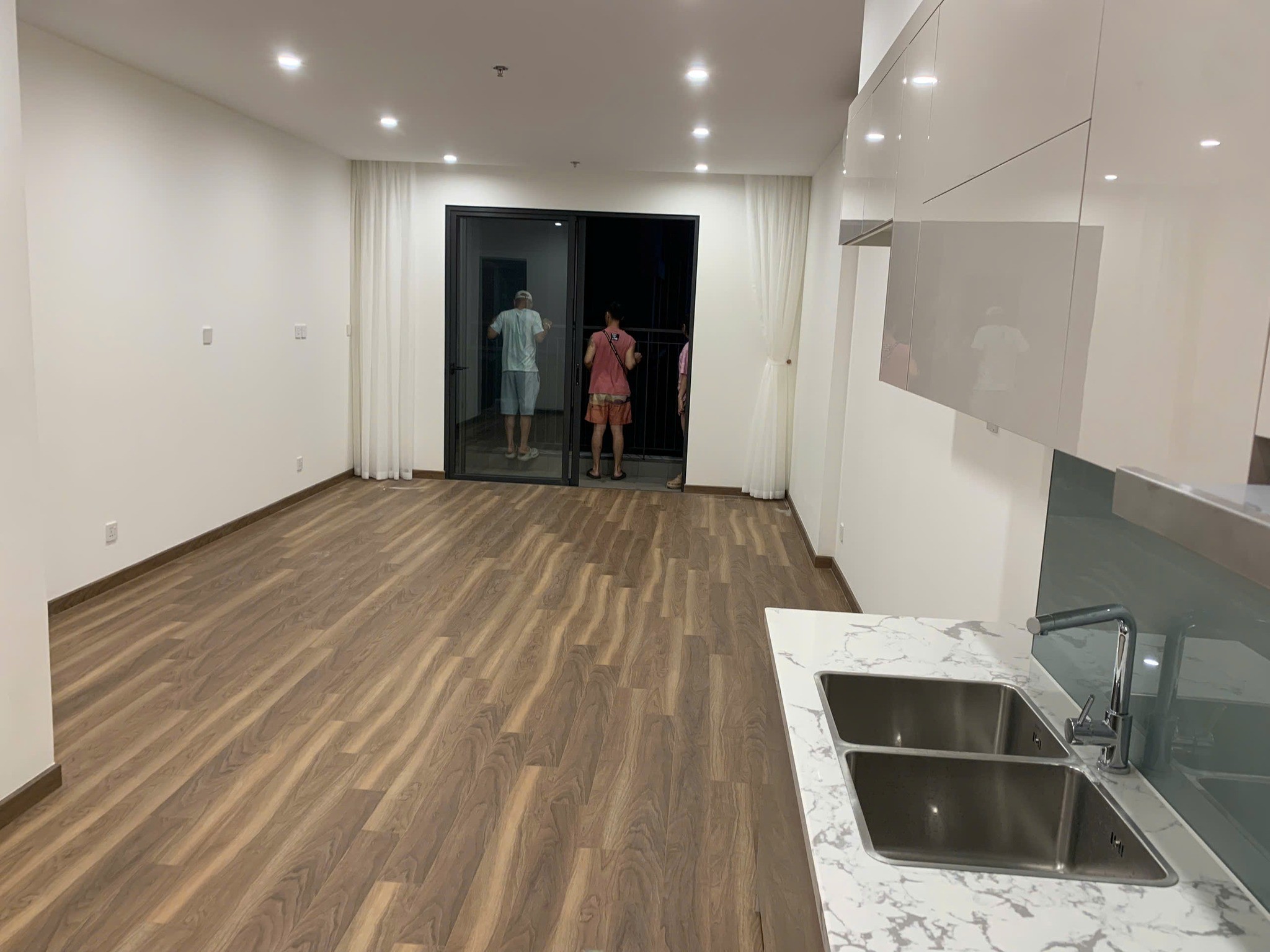 The Zurich 1 Vinhomes Ocean Park- Gia Lâm. Thuê căn hộ 2 ngủ chưa qua chủ. 2