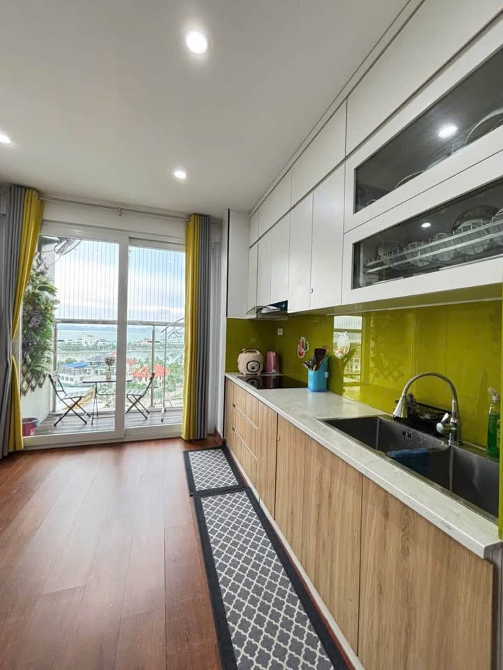 Cần bán Căn hộ chung cư Phường Bãi Cháy, Hạ Long, Diện tích 72m², Giá 2.45 Tỷ 7