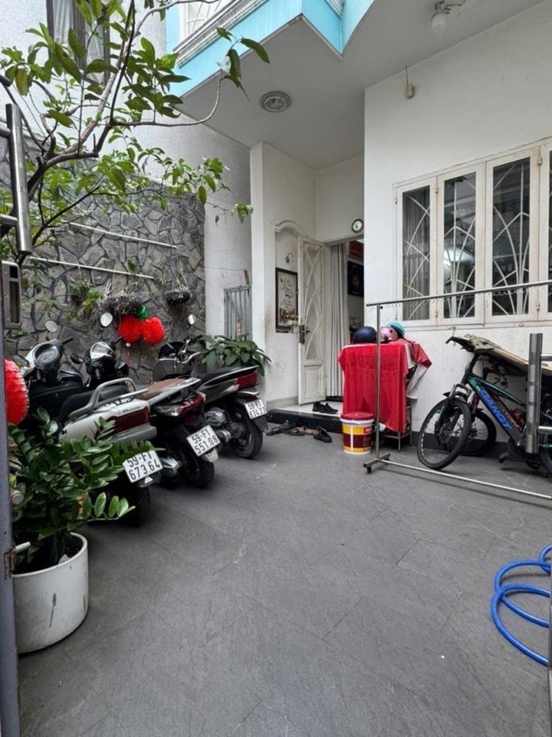 BÁN NHÀ PHÚ NHUẬN – HẺM XE HƠI – 70M² – 3 TẦNG – 4PN – CHỈ 8 TỶ 89 4