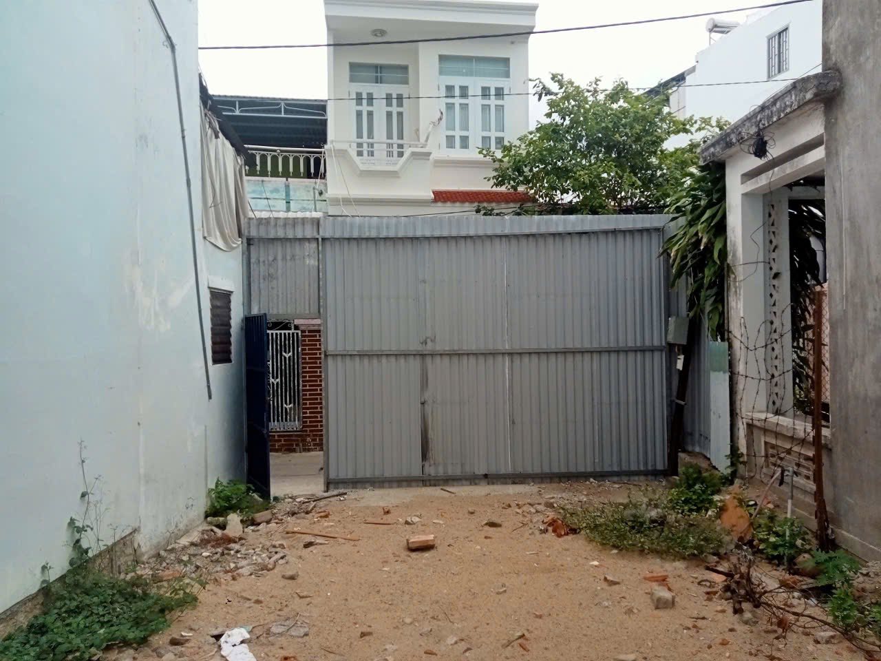 CẦN TIỀN BÁN GẤP ĐẤT HẼM LƯƠNG ĐÌNH CỦA, PHƯỜNG NGỌC HIỆP, SÁT KHU TÁI ĐỊNH CƯ NGỌC HIỆP . GIÁ RẺ 2