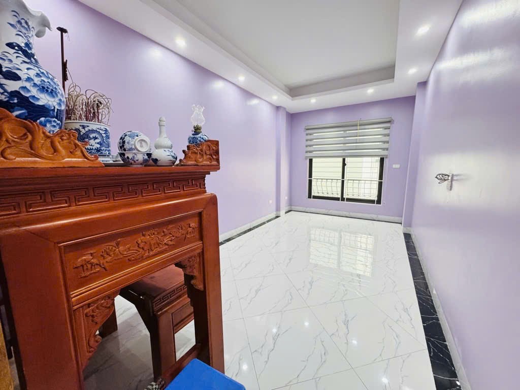 bán nhà  phú lương 50m chỉ hơn 6 tỷ xíu ,nhà 5 tầng chắc chắn ,nội thất đẹp ,ô tô tránh 50m ,nhà 5