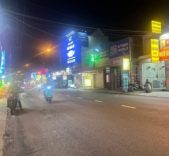 Mặt tiền 3 tầng 110m2 Nguyễn Ảnh Thủ Tân Thới Hiệp Quận 12 Hồ Chí Minh 16 tỷ 4