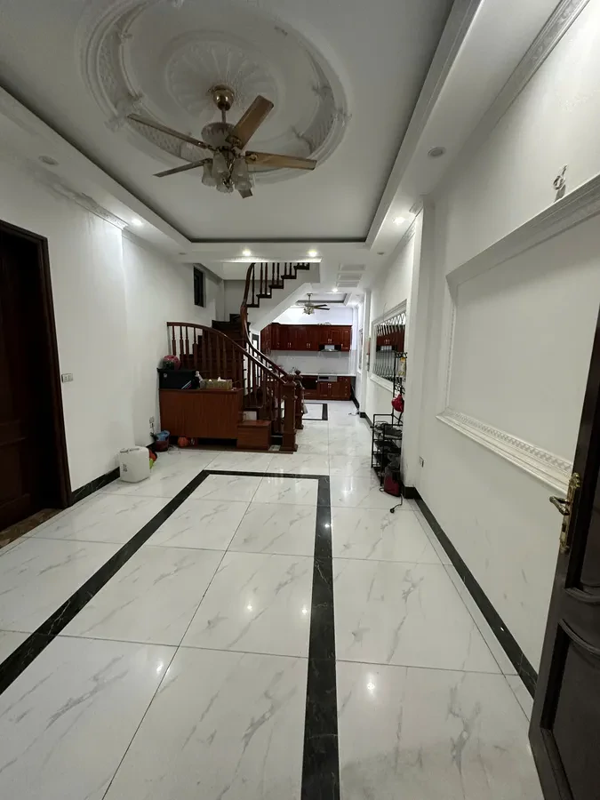 NHÀ MỚI- ĐẸP FULL NỘI THẤT Phố  Nguyễn Văn Linh 48m2 X 5 tầng X11.2 tỷ Long Biên. 4