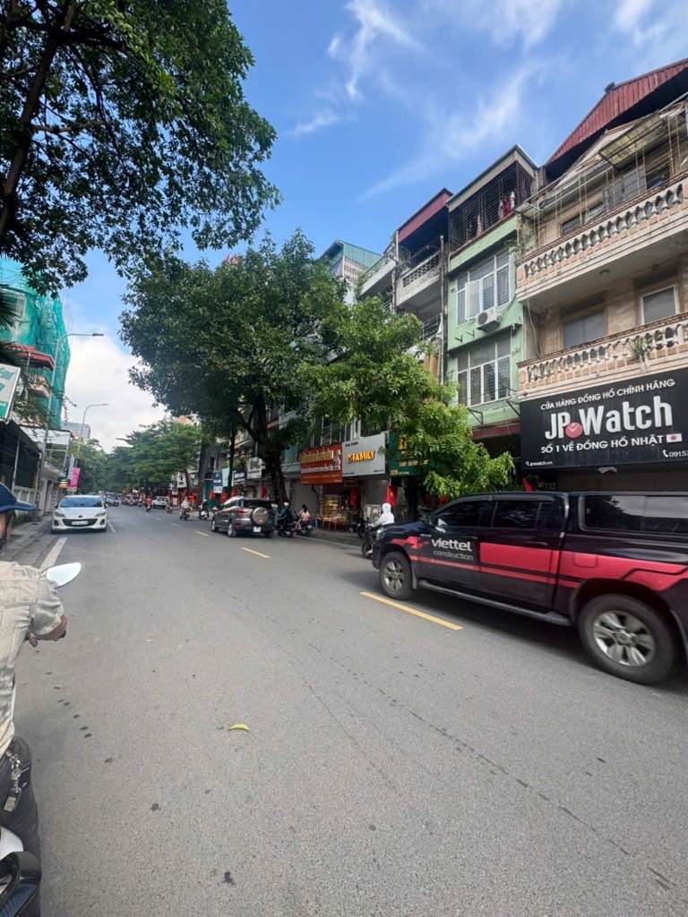 MẶT PHỐ LẠC TRUNG,HAI BÀ TRƯNG 29tỷ 70m VỈA HÈ Ô TÔ KINH DOANH SẦM UẤT,CHO THUÊ ĐỈNH 3
