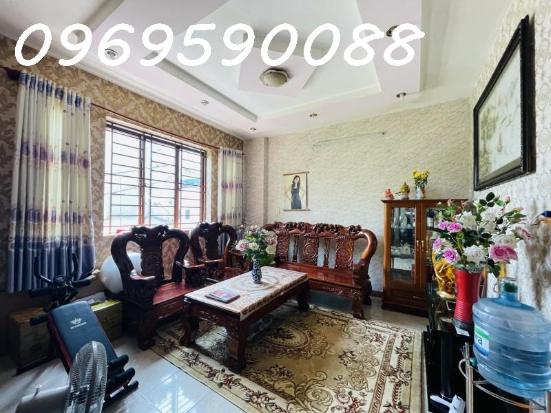 BÁN NHÀ XHT Tân Phú Nguyễn Quý Anh 44m2, 2 Tầng. Giá CHỈ 6.5 Tỷ SHR! 4