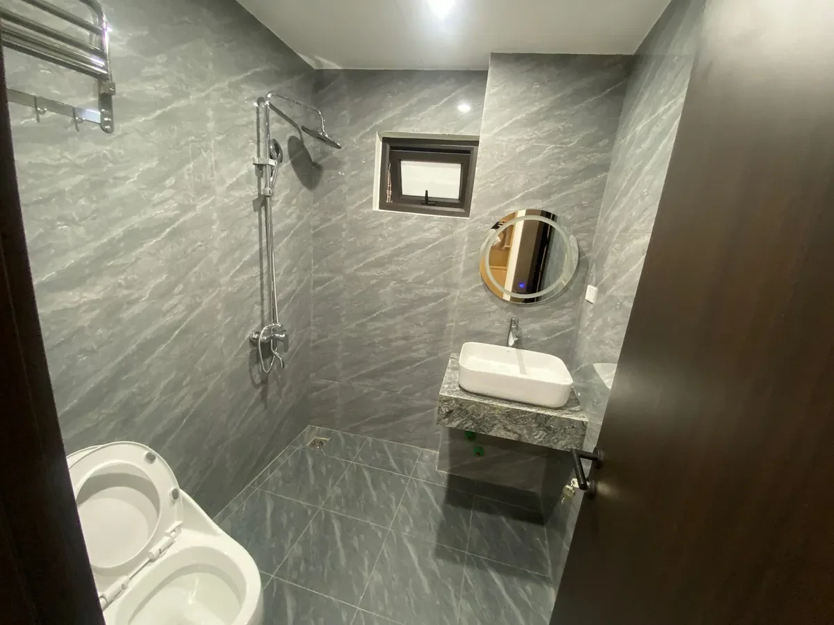 NHÀ MƯỚI FULL NỘI THẤT Ngọc Lâm 36/70 m2 X 6 Tầng X 10.05 Tỷ Long Biên Hà Nội. 5