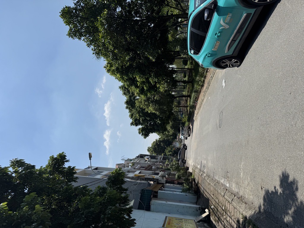 THẠCH BÀN,LONG BIÊN 15tỷ 76m ĐẤT,Ô TÔ DỪNG ĐỖ,KINH DOANH,XÂY Ở VĂN PHÒNG ĐỈNH 2