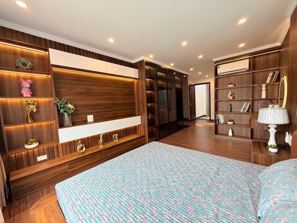 Duy nhất!THÁI HÀ 50m, 15.5 Tỷ, Nhà Đẹp Sang, Thoáng Sáng, Gần Ô Tô, Trung Tâm Đống Đa