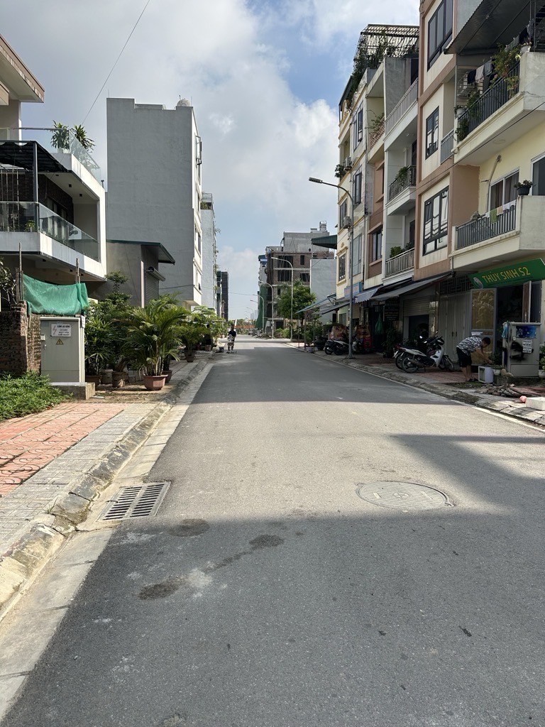 NGỌC THỤY,LONG BIÊN 23tỷ 80m NHÀ C4,Ô TÔ VỈA HÈ KINH DOANH,VĂN PHÒNG,CHO THUÊ ĐỈNH 2