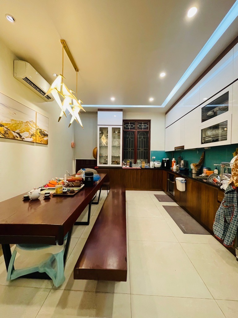 TƯ ĐÌNH,LONG BIÊN 20tỷ 80m Ô TÔ ĐỖ CỬA,NGÕ THÔNG GẦN PHỐ 3