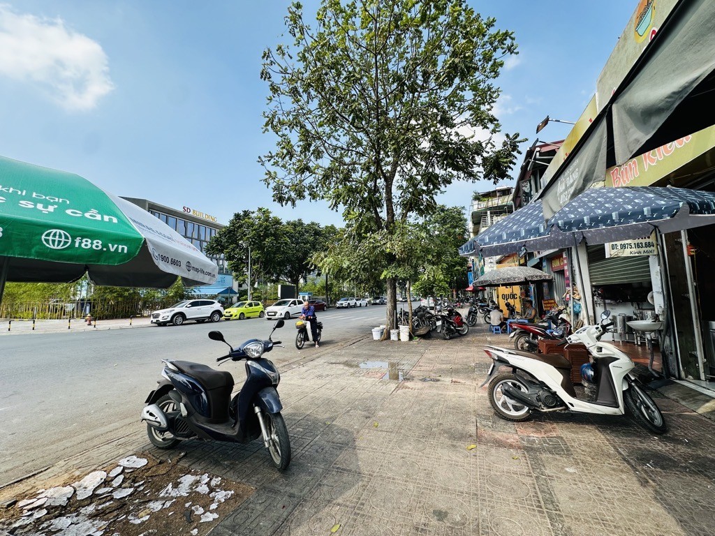 VIỆT HƯNG,LONG BIÊN 15 tỷ 45m MẶT PHỐ VỈA HÈ Ô TÔ KINH DOANH CHO THUÊ ĐỈNH 2