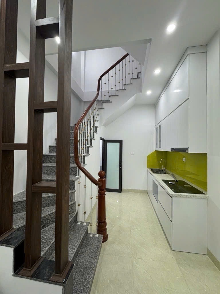 Bán nhà Hoàng Hoa Thám, Tây Hồ, gần phố, 31m2, 5 tầng, chỉ 8.2 tỷ 3